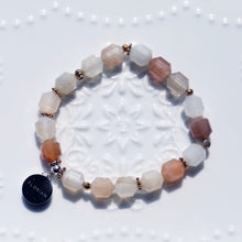 Load image into Gallery viewer, Aroma GEM Moon Stone Bracelet | 8mm